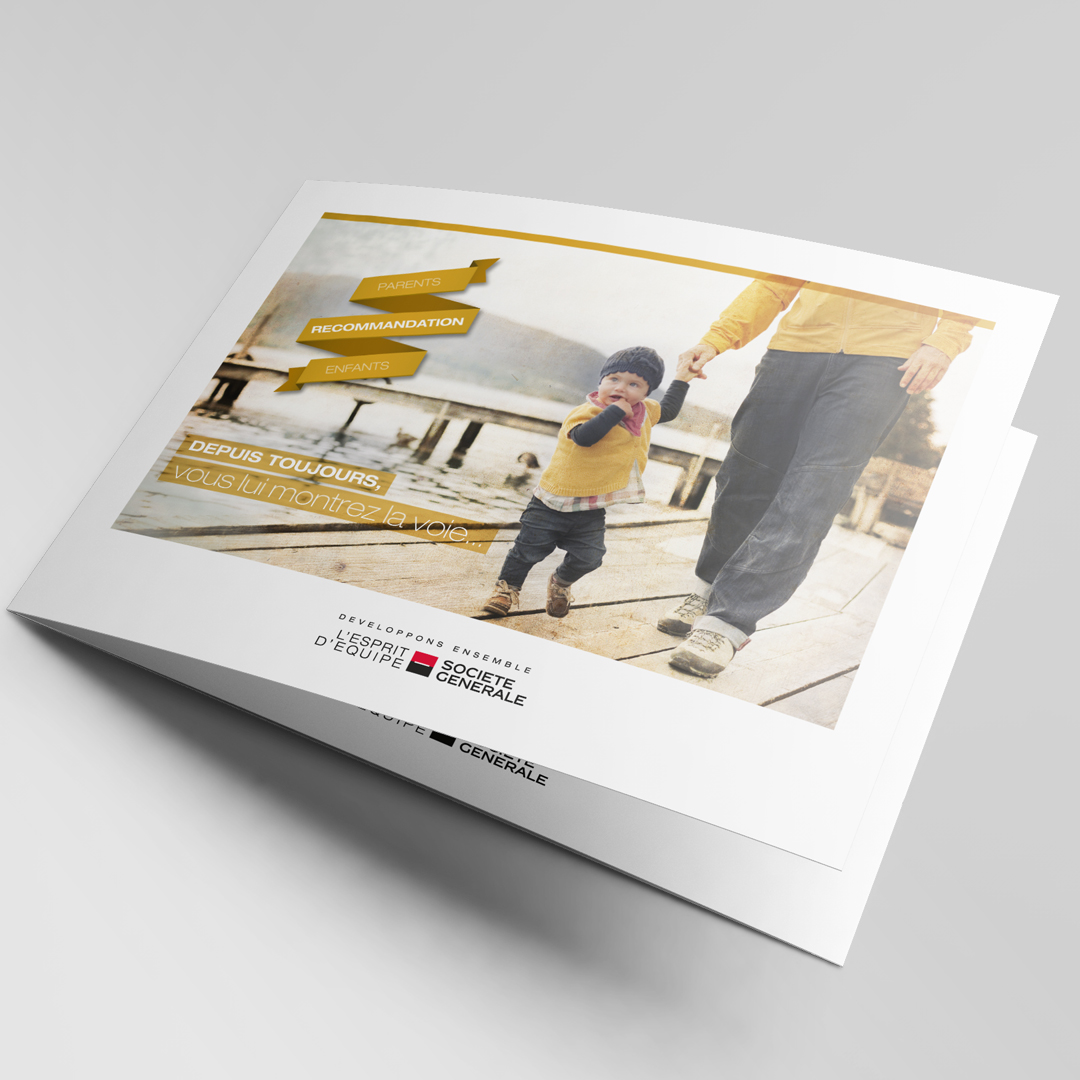 Brochure explicative de l'offre parents/enfants aux couleurs de la campagne de communication