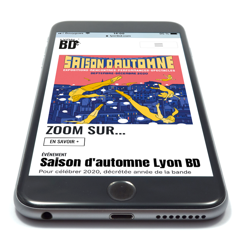 Téléphone portable sur fond blanc ouvert sur le site internet de Lyon BD
