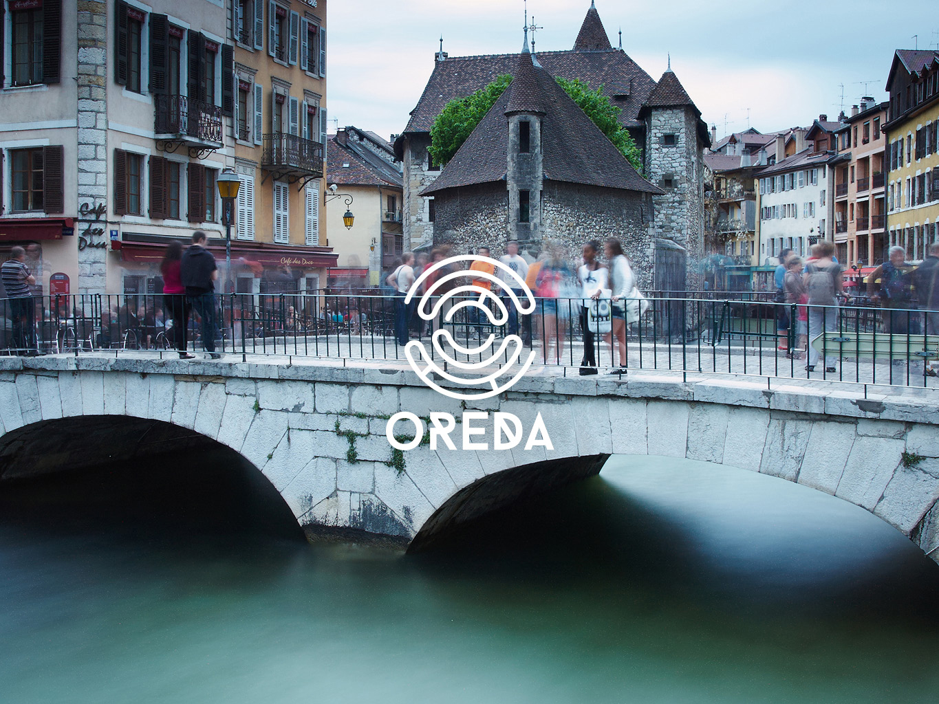 Mise en perspective du logo Oreda sur l'iconographie choisie